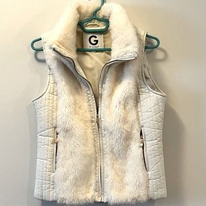 Ladies Guess faux fur vest